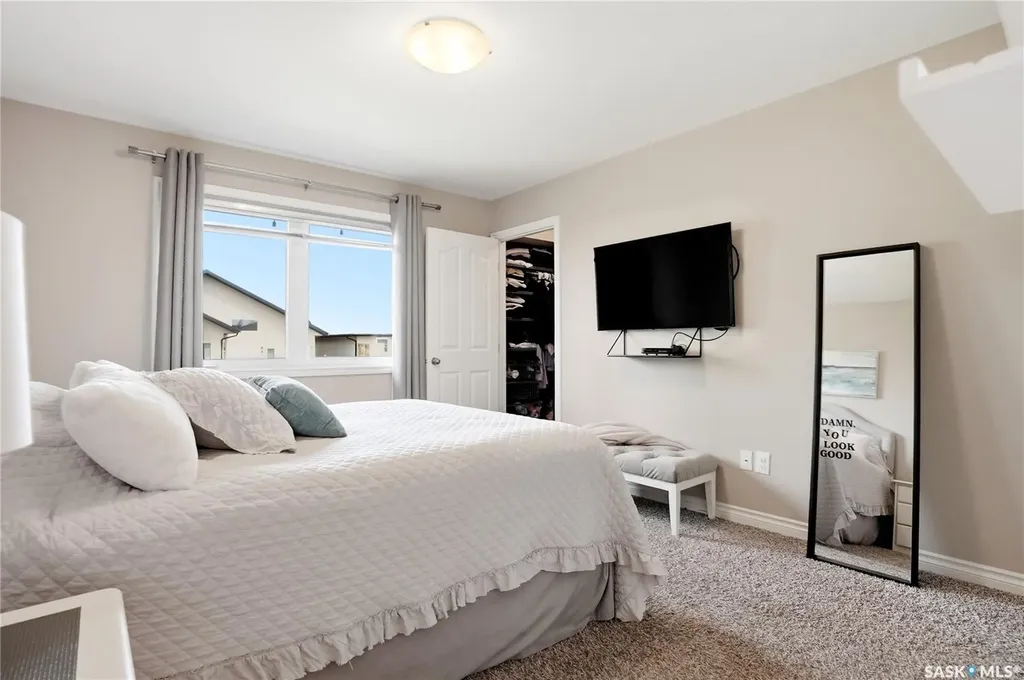 627 Paton Way Saskatoon SK S7W 0C1