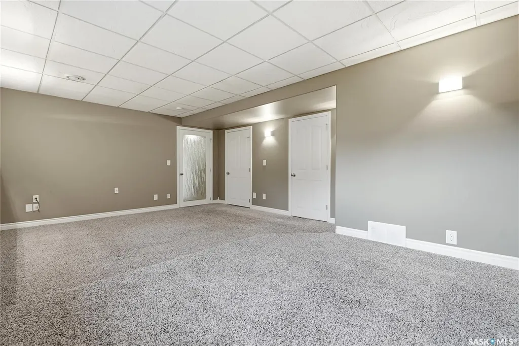 627 Paton Way Saskatoon SK S7W 0C1
