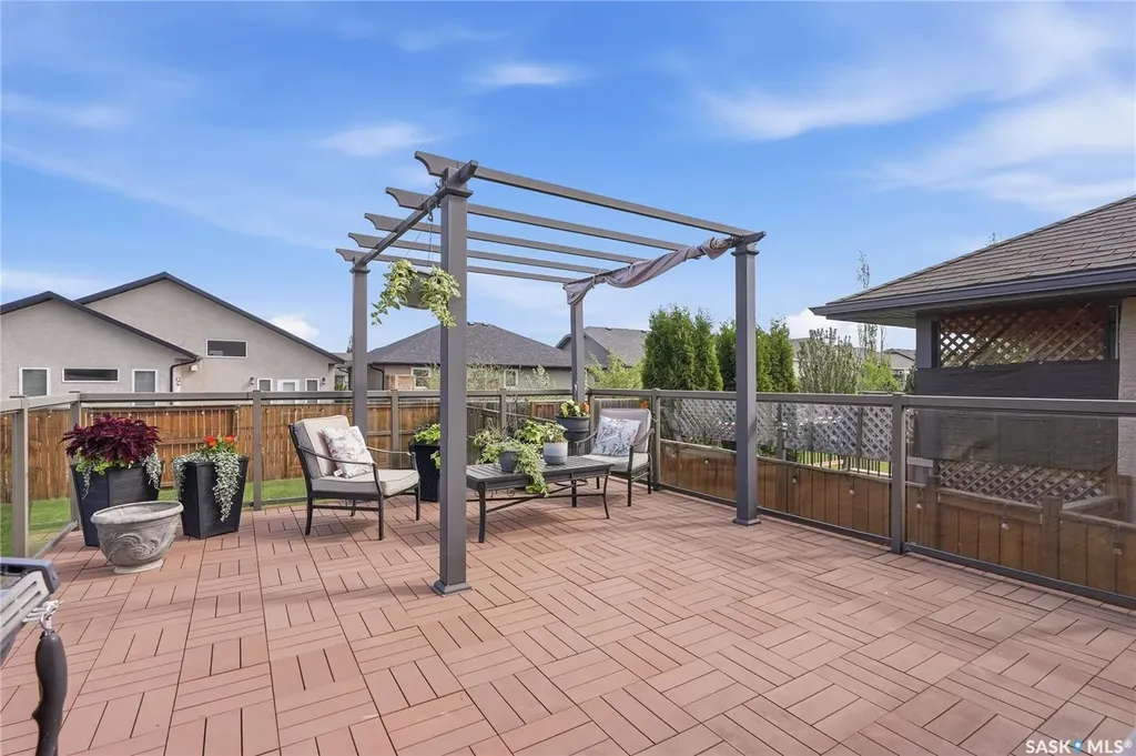 627 Paton Way Saskatoon SK S7W 0C1