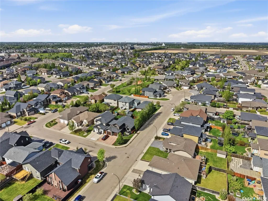 627 Paton Way Saskatoon SK S7W 0C1