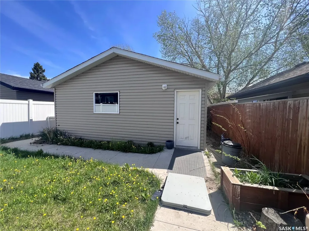 110 Childers Crescent Saskatoon SK S7L 3G4