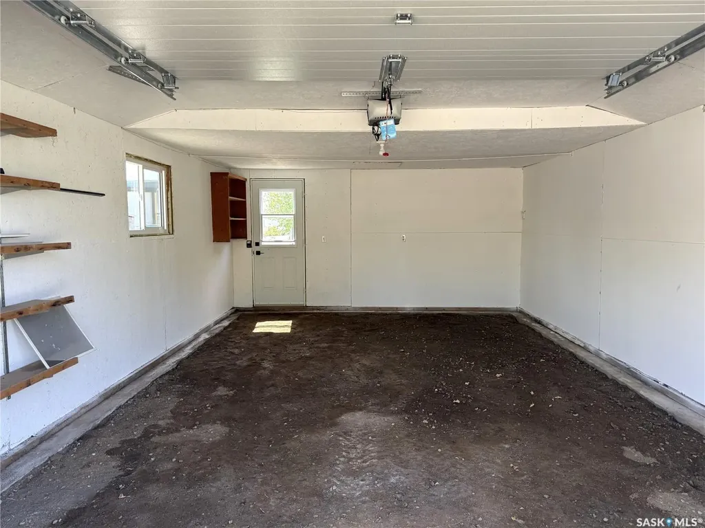 212 Garfield Street Davidson SK S0G 1A0
