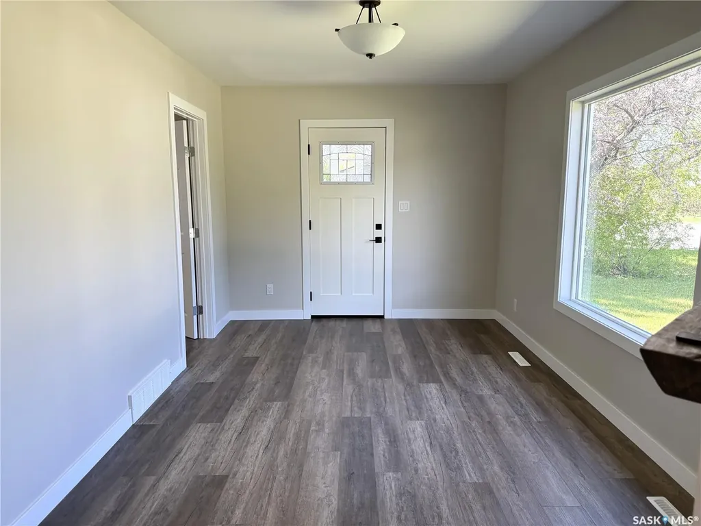 212 Garfield Street Davidson SK S0G 1A0