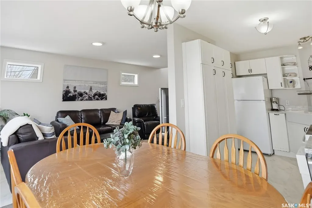 141 Queen Street Elbow SK S0H 1J0