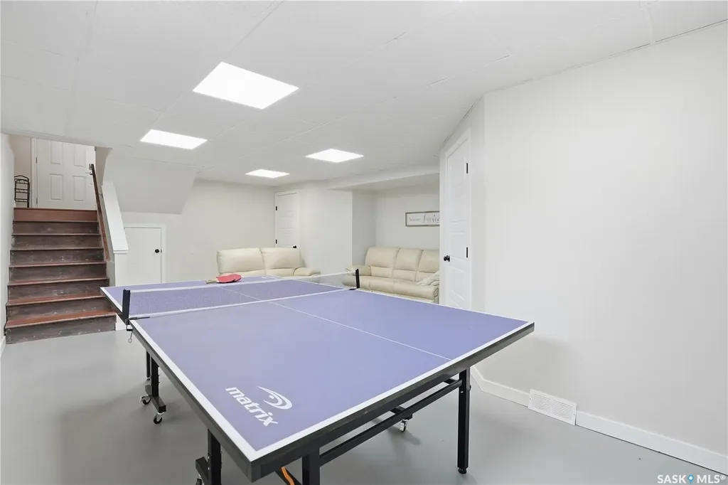 141 Queen Street Elbow SK S0H 1J0