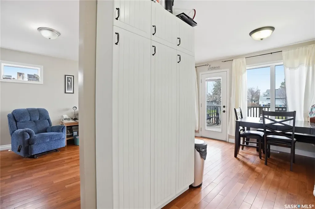 141 Queen Street Elbow SK S0H 1J0