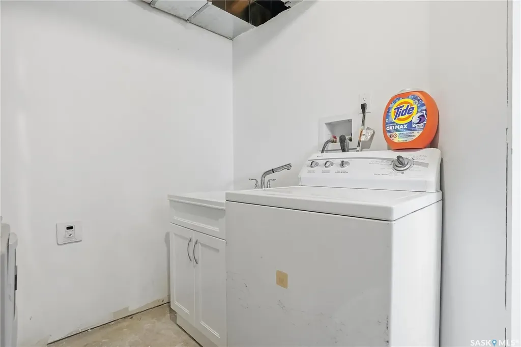 141 Queen Street Elbow SK S0H 1J0
