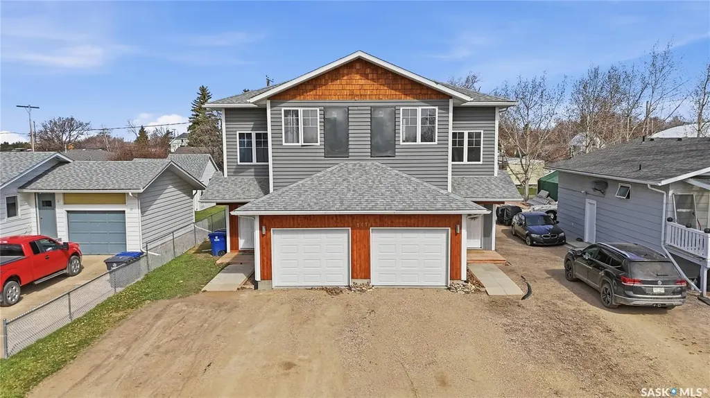 141 Queen Street Elbow SK S0H 1J0