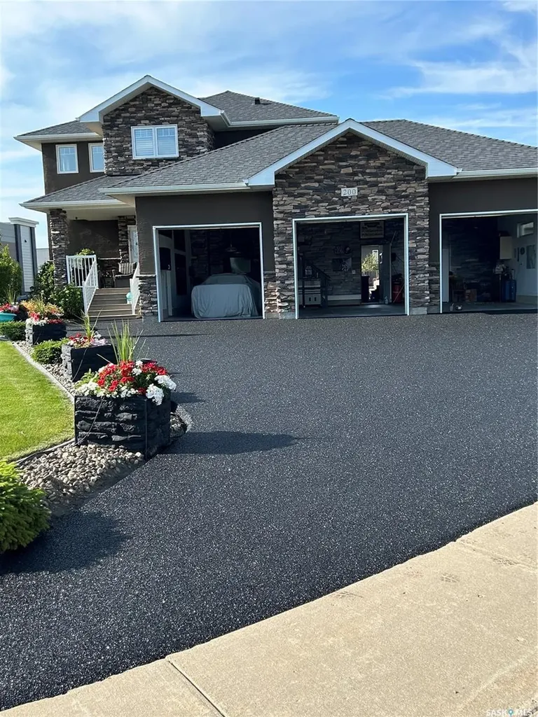 200 Clubhouse Boulevard E Warman SK S0K 4S1