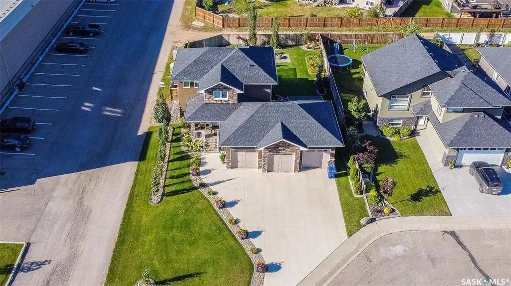 200 Clubhouse Boulevard E Warman SK S0K 4S1