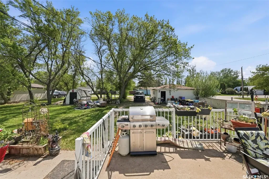 200 1st Street Dundurn SK S0K 1K0