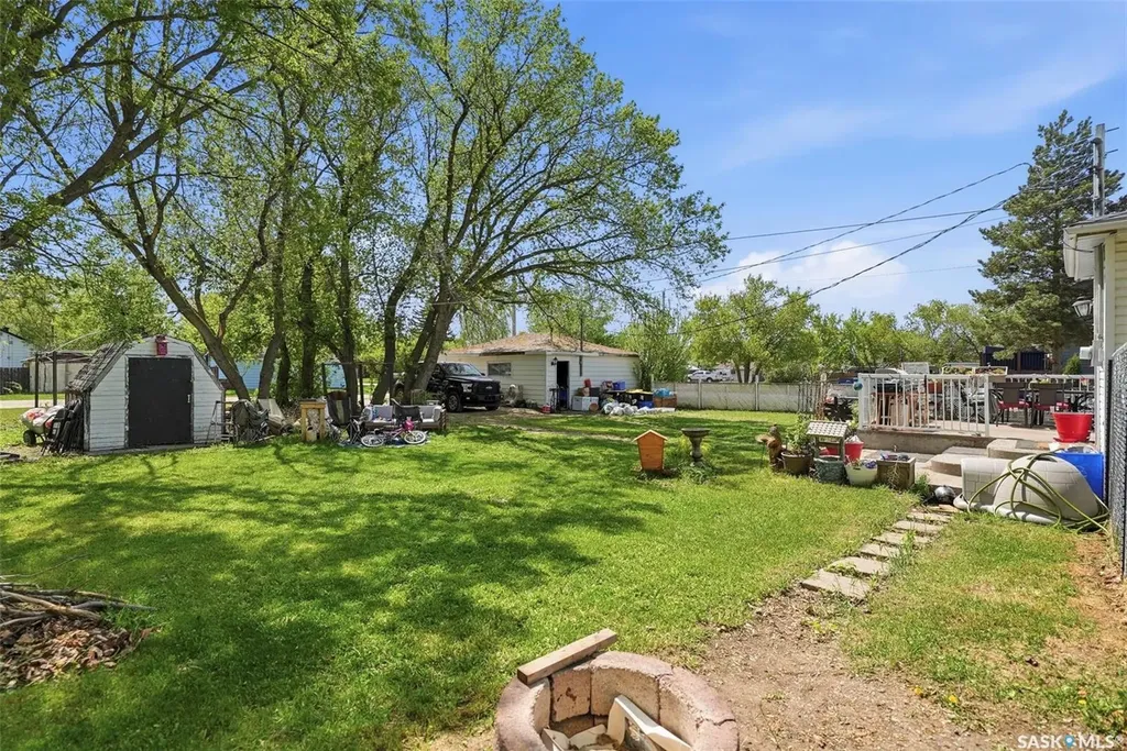 200 1st Street Dundurn SK S0K 1K0