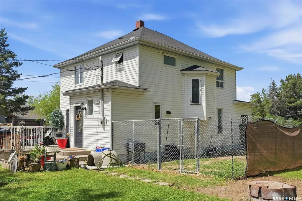 200 1st Street Dundurn SK S0K 1K0