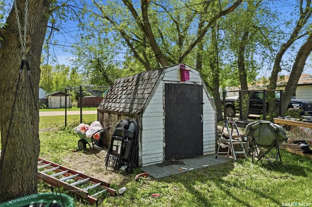 200 1st Street Dundurn SK S0K 1K0