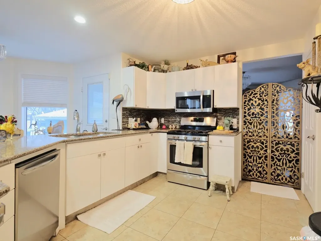 202 St Andrews Crescent Rosetown SK S0L 2V0
