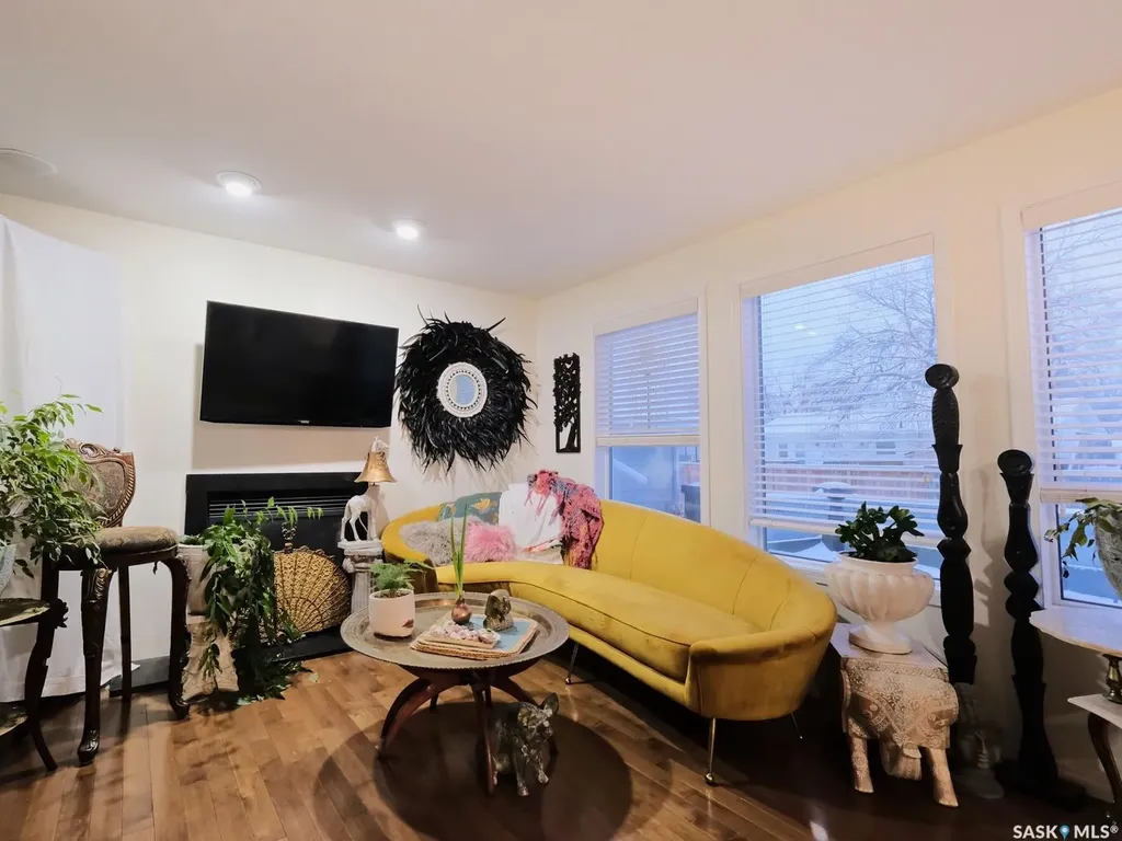 202 St Andrews Crescent Rosetown SK S0L 2V0