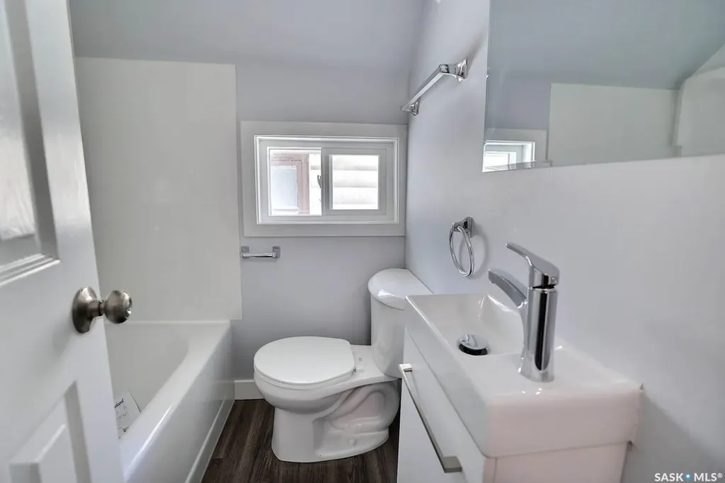 1420 Garnet Street Regina SK S4T 2Y5