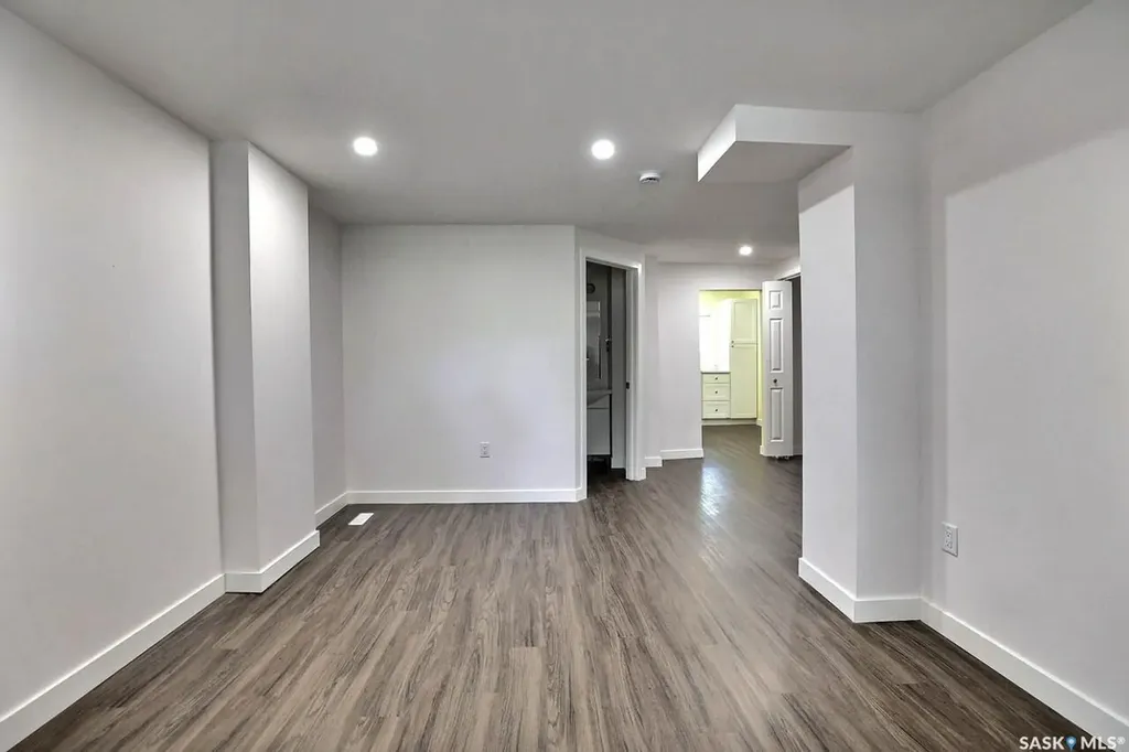 1420 Garnet Street Regina SK S4T 2Y5