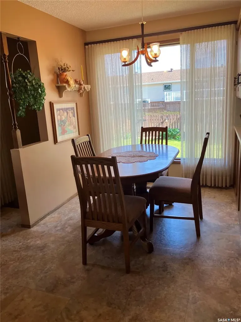 1011 Granville Avenue Assiniboia SK S0H 0B0