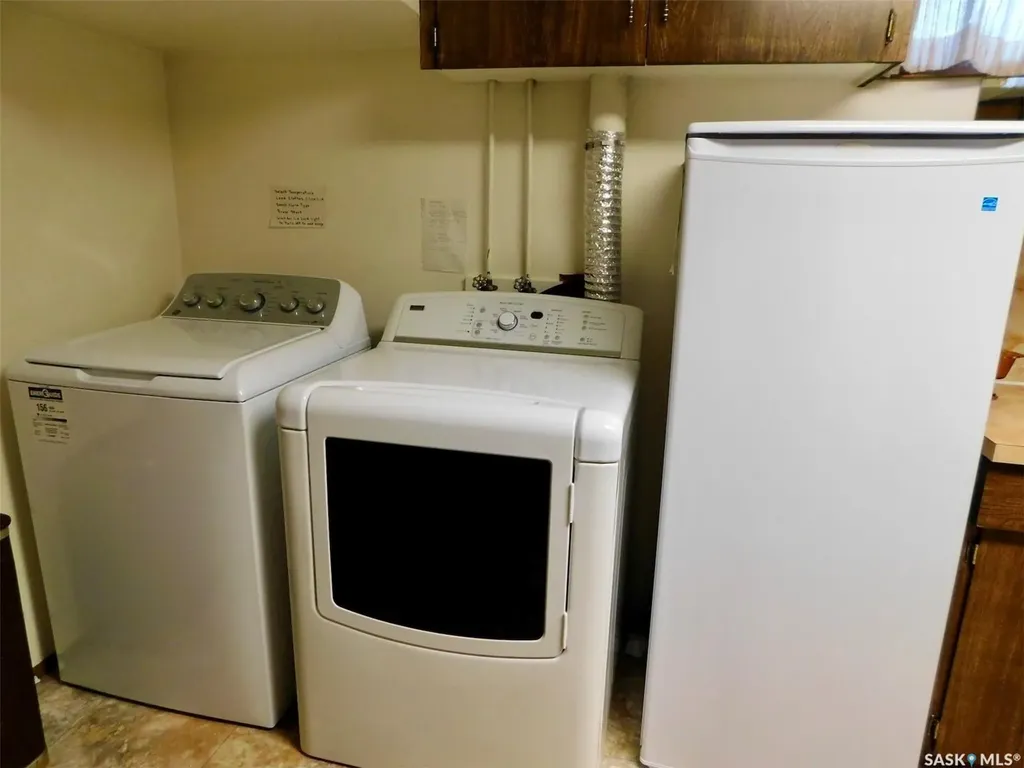 1011 Granville Avenue Assiniboia SK S0H 0B0