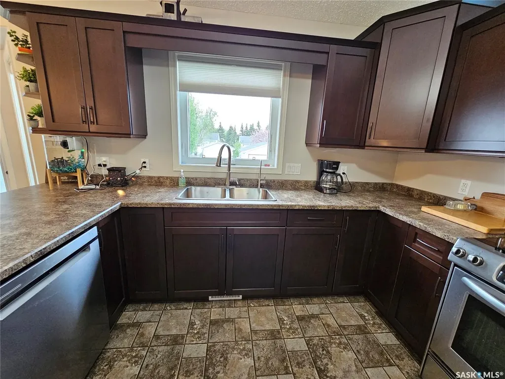 364 8th Avenue W Unity SK S0K 4L0