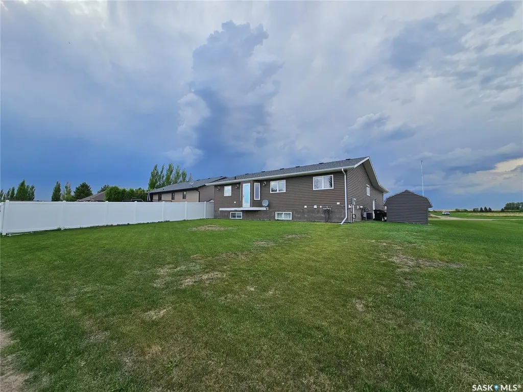 364 8th Avenue W Unity SK S0K 4L0