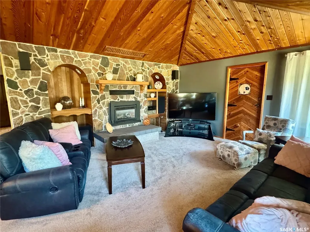 1632 Studer Street La Ronge SK S0J 1L0