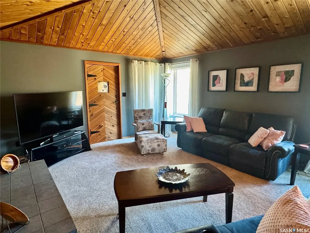 1632 Studer Street La Ronge SK S0J 1L0