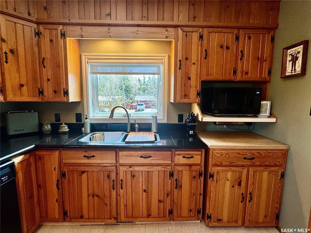 1632 Studer Street La Ronge SK S0J 1L0