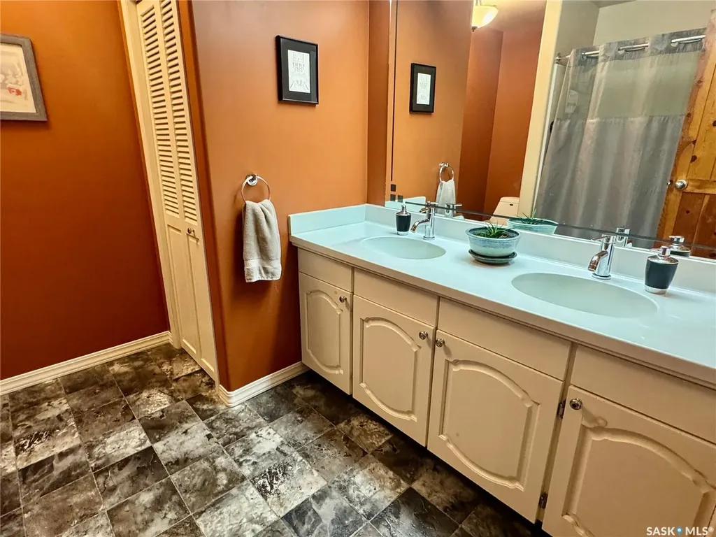 1632 Studer Street La Ronge SK S0J 1L0