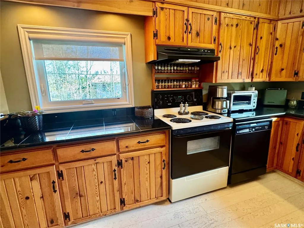 1632 Studer Street La Ronge SK S0J 1L0