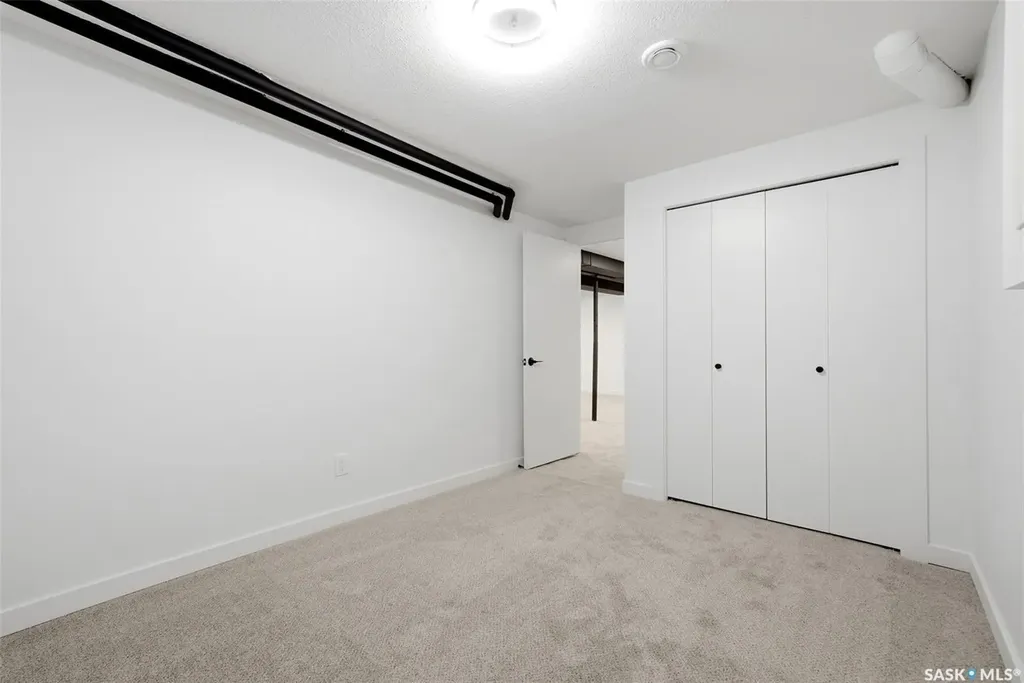 127 Mackenzie Way Regina SK S4N 5M9