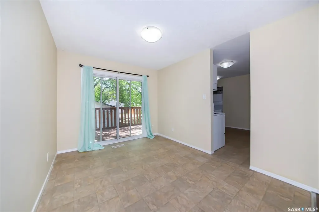 1609 B Avenue N Saskatoon SK S7L 1H2