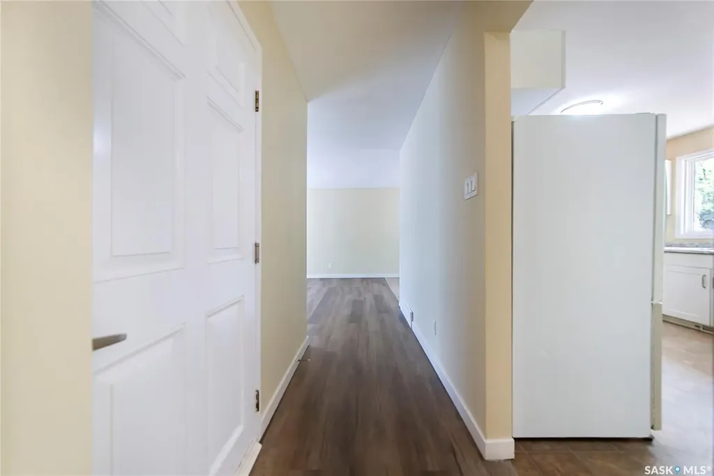 1609 B Avenue N Saskatoon SK S7L 1H2