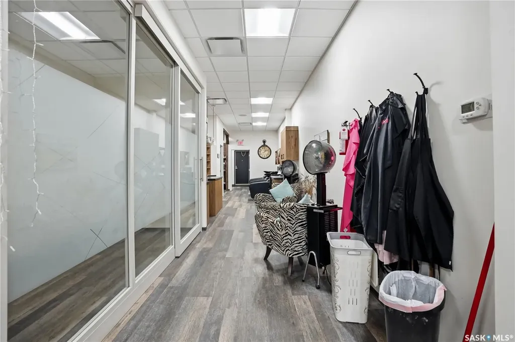330 Main Street N Moose Jaw SK S6H 3J9