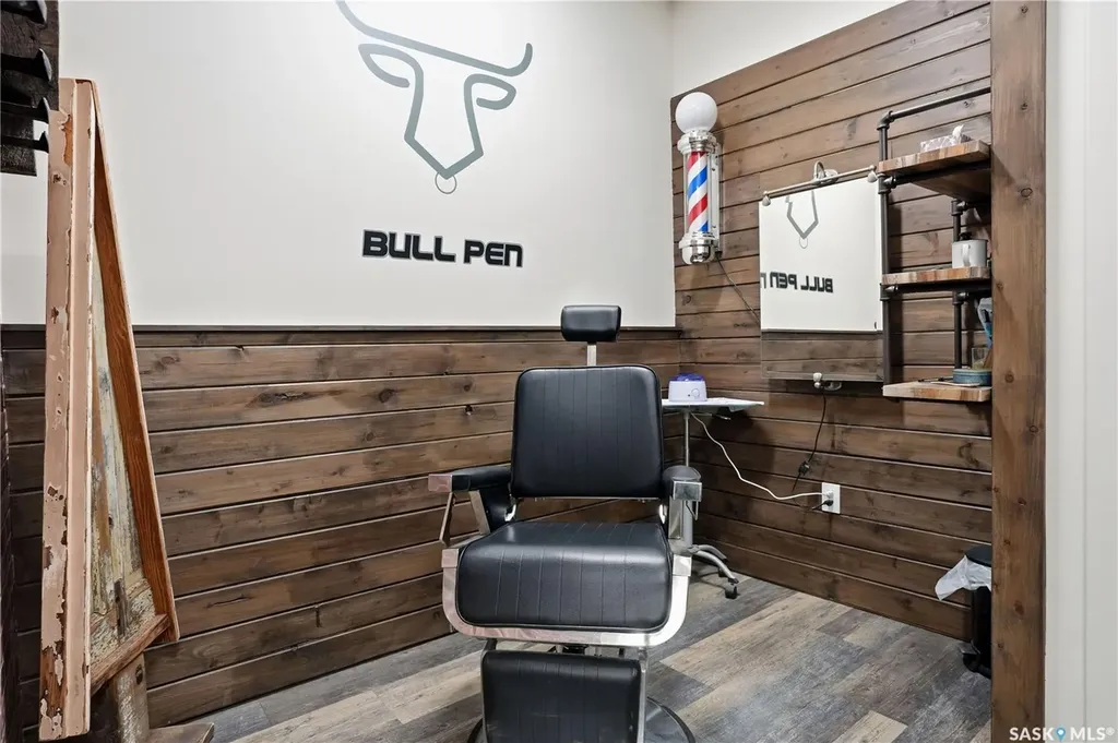 330 Main Street N Moose Jaw SK S6H 3J9