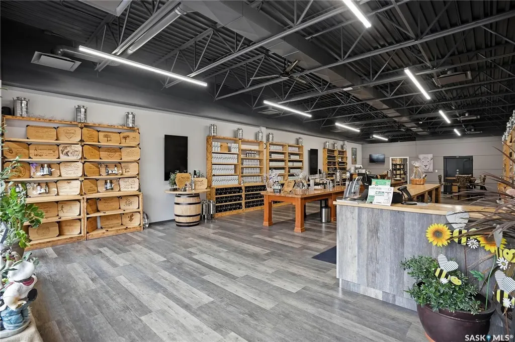 330 Main Street N Moose Jaw SK S6H 3J9