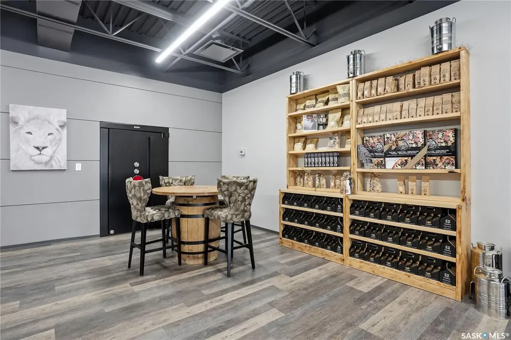 330 Main Street N Moose Jaw SK S6H 3J9