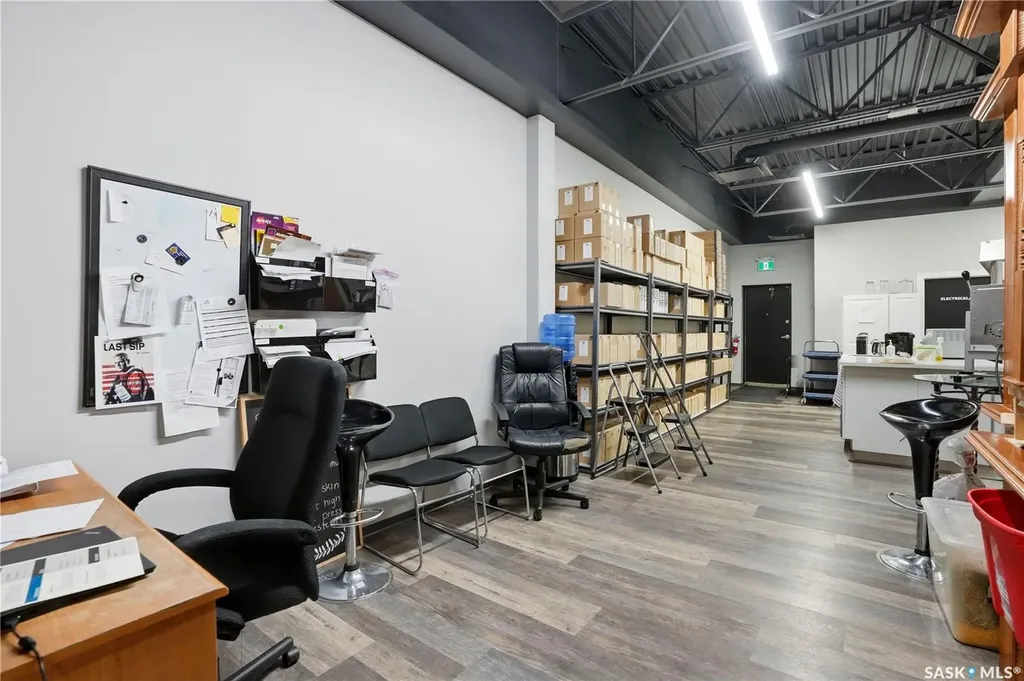 330 Main Street N Moose Jaw SK S6H 3J9