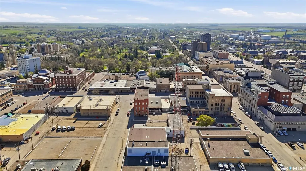 330 Main Street N Moose Jaw SK S6H 3J9