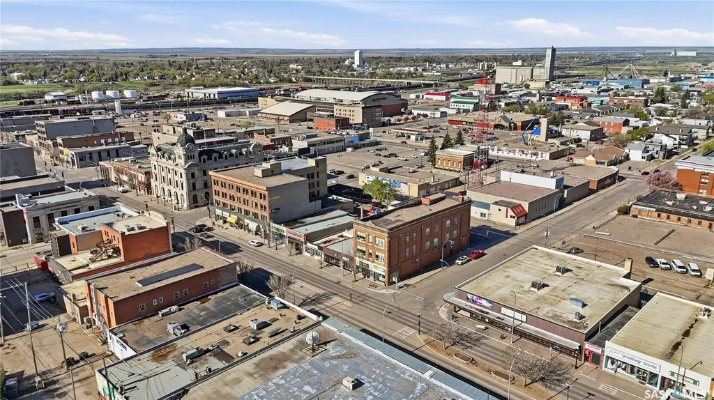 330 Main Street N Moose Jaw SK S6H 3J9
