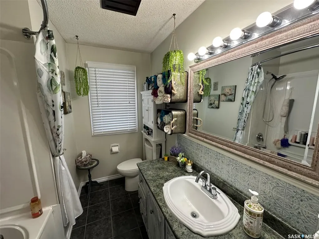 310 2nd Avenue S Rockglen SK S0H 0B0