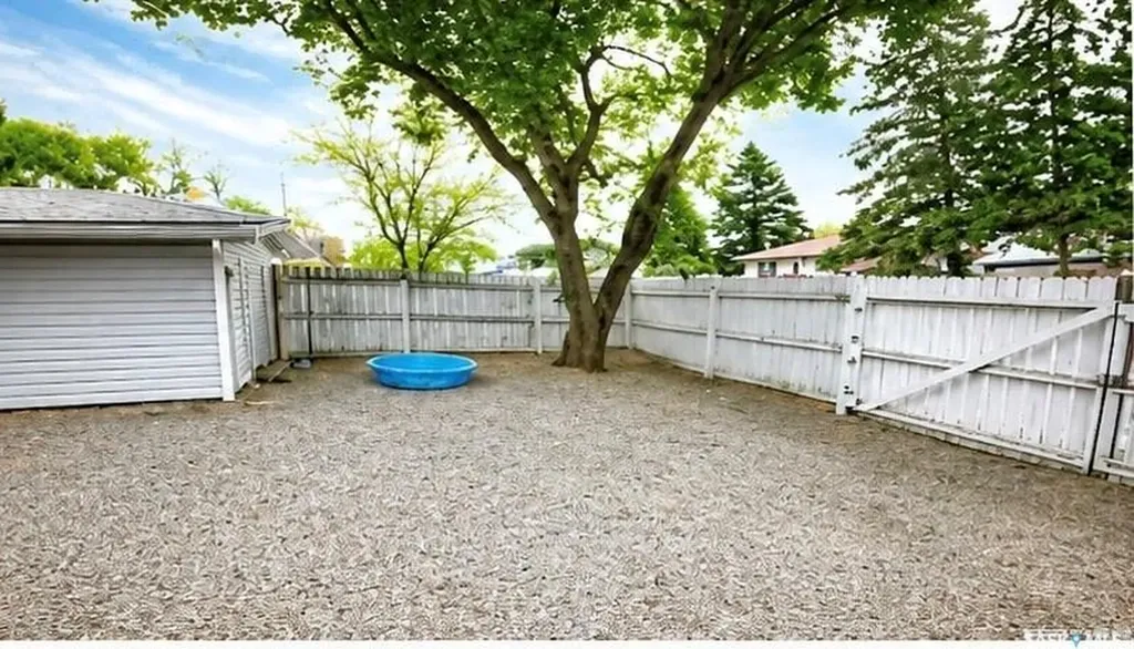 1410 4th Avenue N Regina SK S4R 0T1