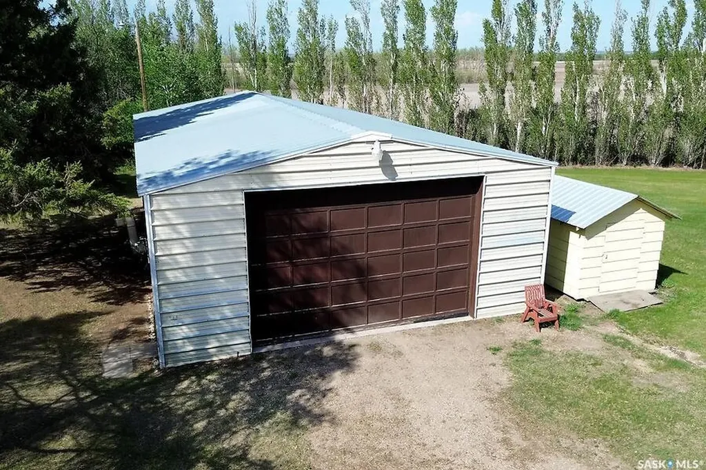 25133 Rural Address Hoodoo Rm No. 401 SK S0K 4P0