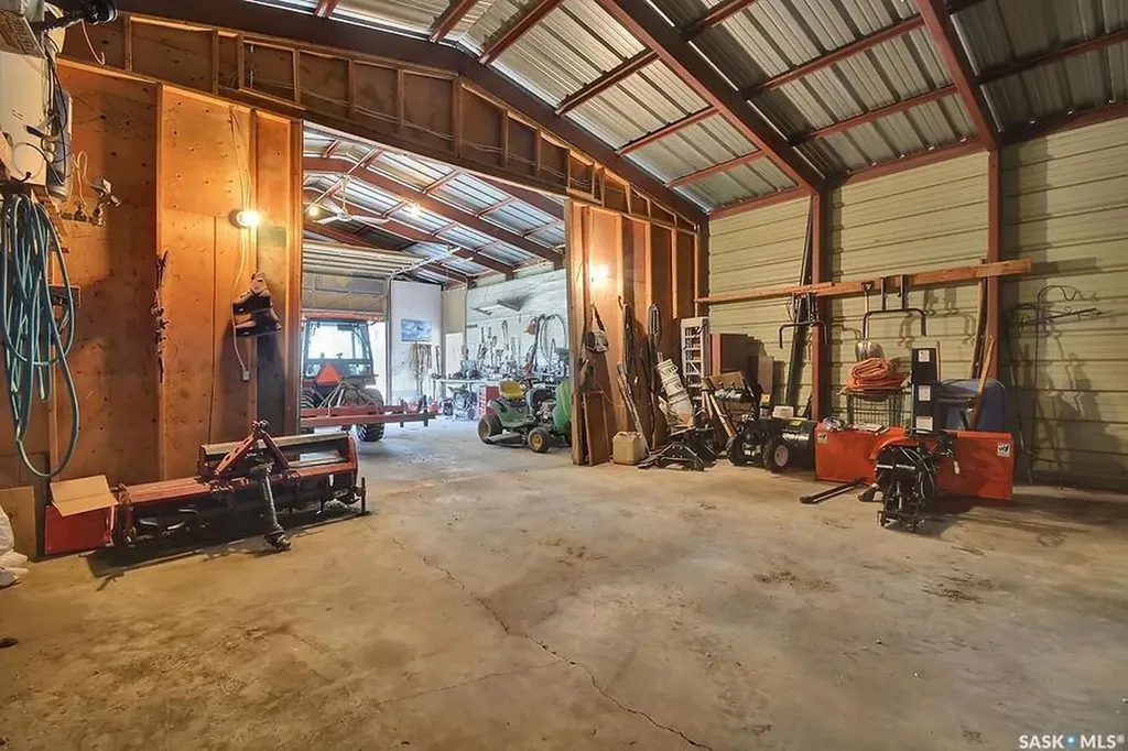 25133 Rural Address Hoodoo Rm No. 401 SK S0K 4P0