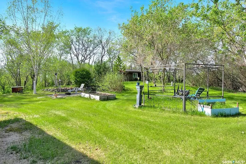 25133 Rural Address Hoodoo Rm No. 401 SK S0K 4P0