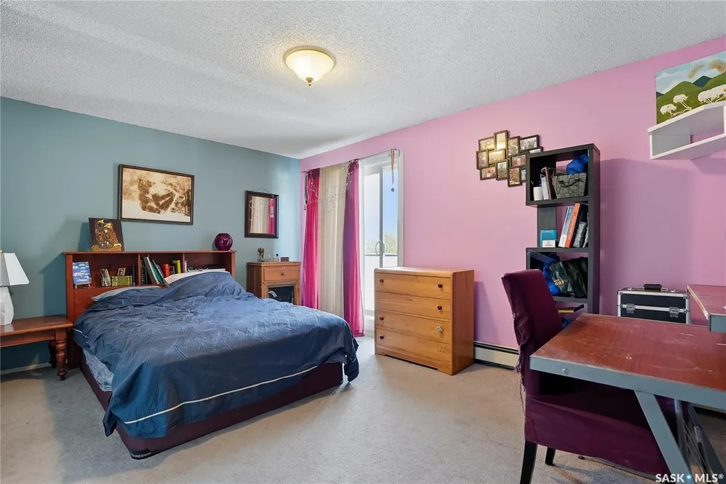 423 4th Avenue N Saskatoon SK S7K 2M4