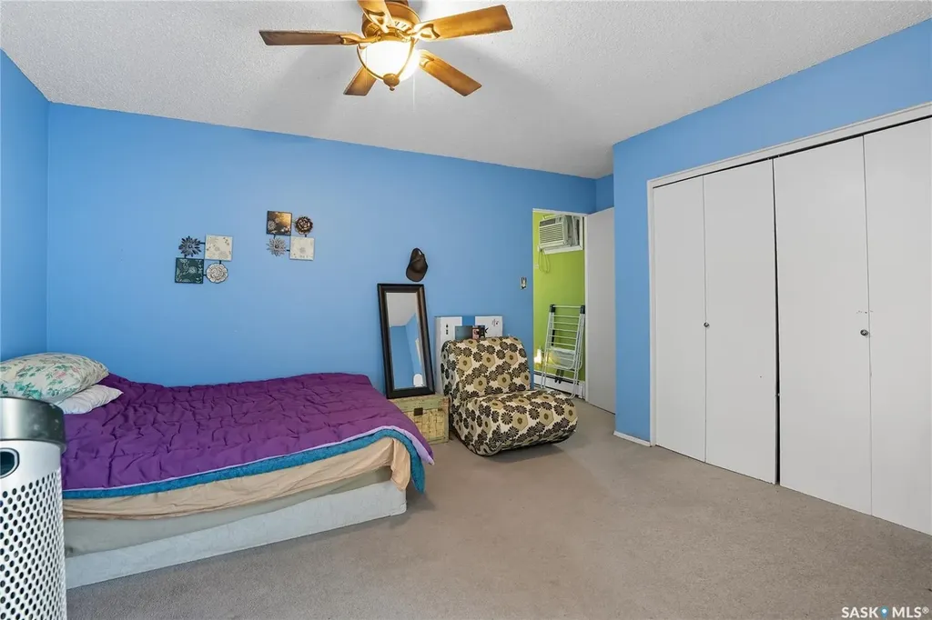 423 4th Avenue N Saskatoon SK S7K 2M4