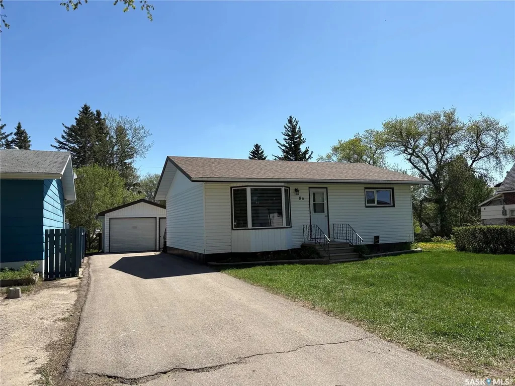 86 1st Street SW Wadena SK S0A 4J0