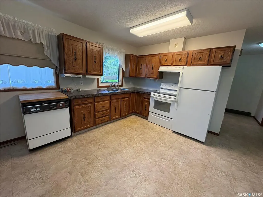 86 1st Street SW Wadena SK S0A 4J0